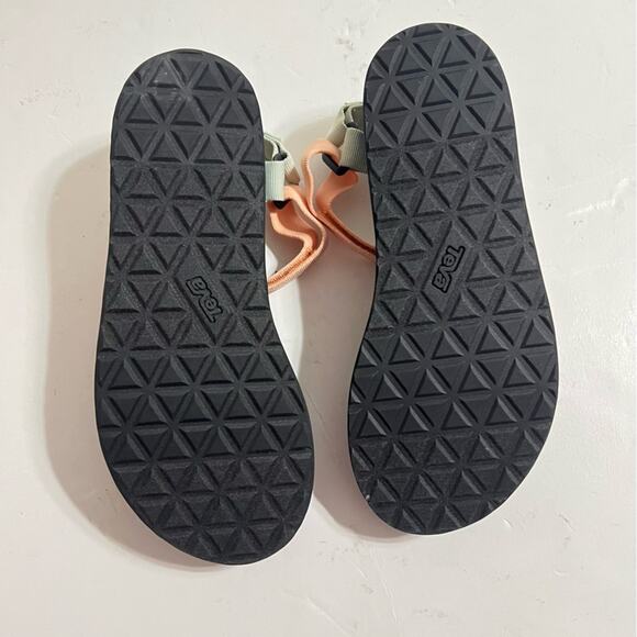 TEVA Flatform Universal Sandals - Sherbet Size 9 - Picture 13 of 14